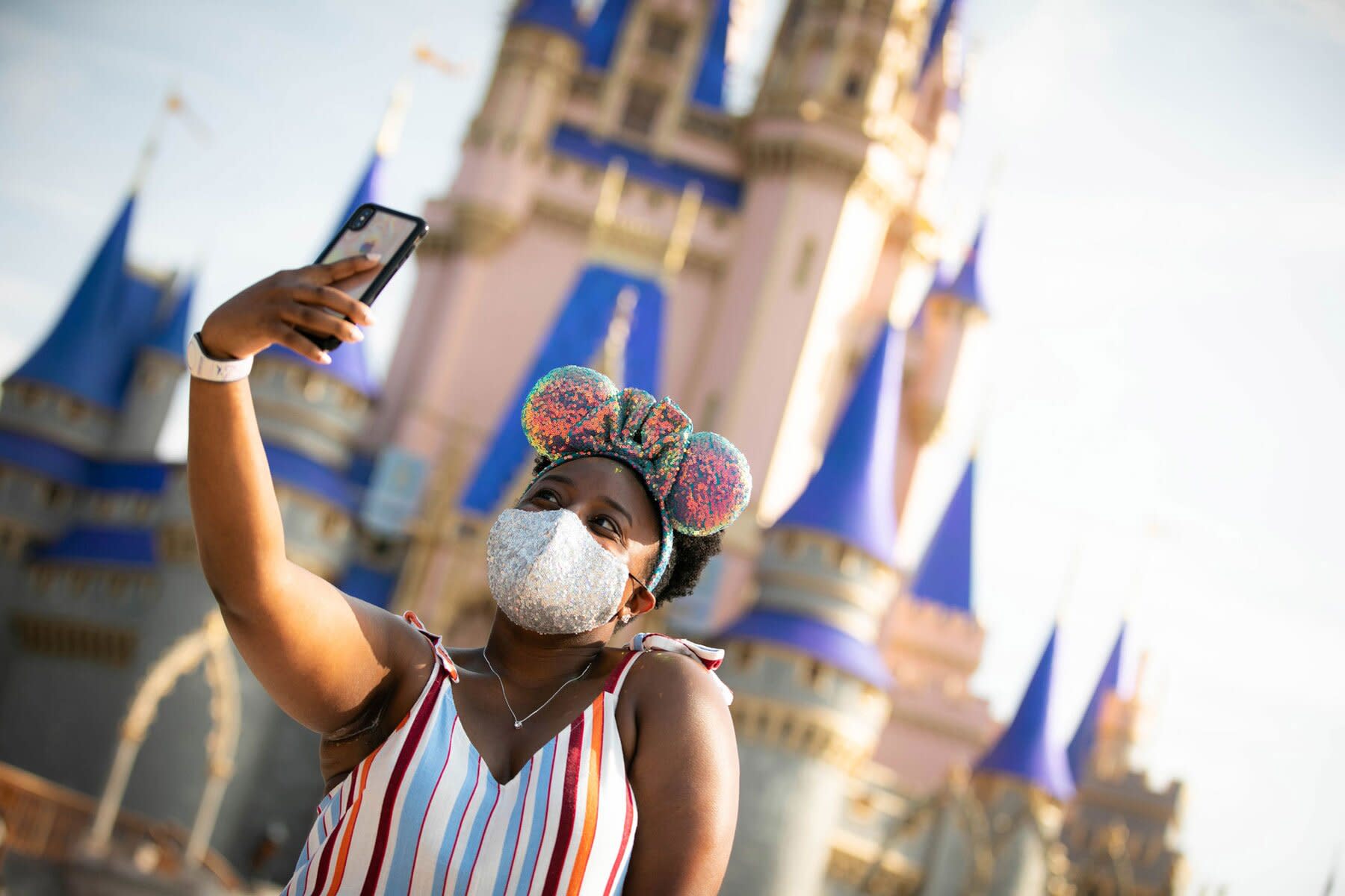 New Disney World Service Turns Your Phone Into Your Park Ticket