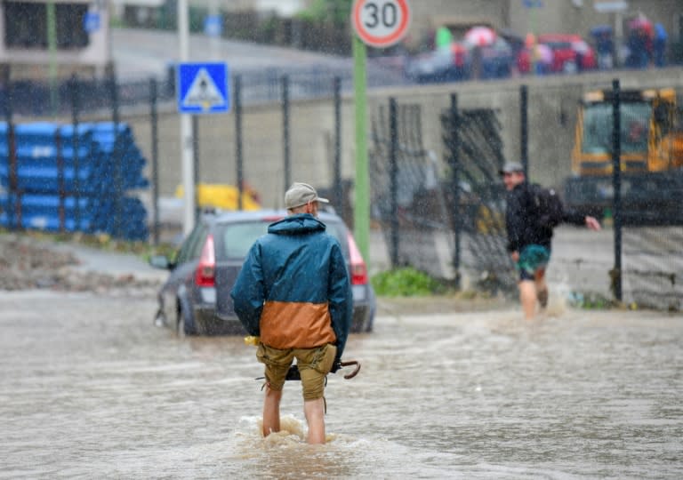 Unwetter hat Nordrhein-Westfalen weiter fest im Griff