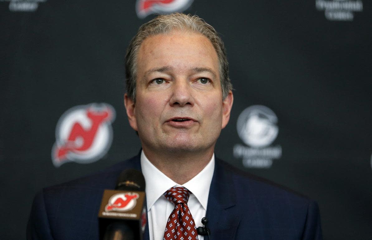 Шеро. Генеральный менеджер НХЛ. Генерального менеджера New Jersey Devils. Генеральный менеджер отеля.