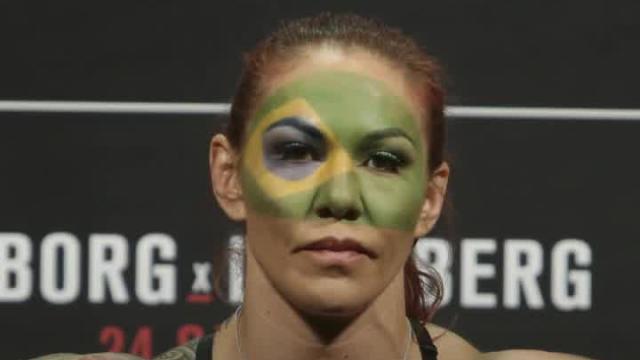UFC 214 results: 'Cyborg' wins vacated UFC women's featherweight title