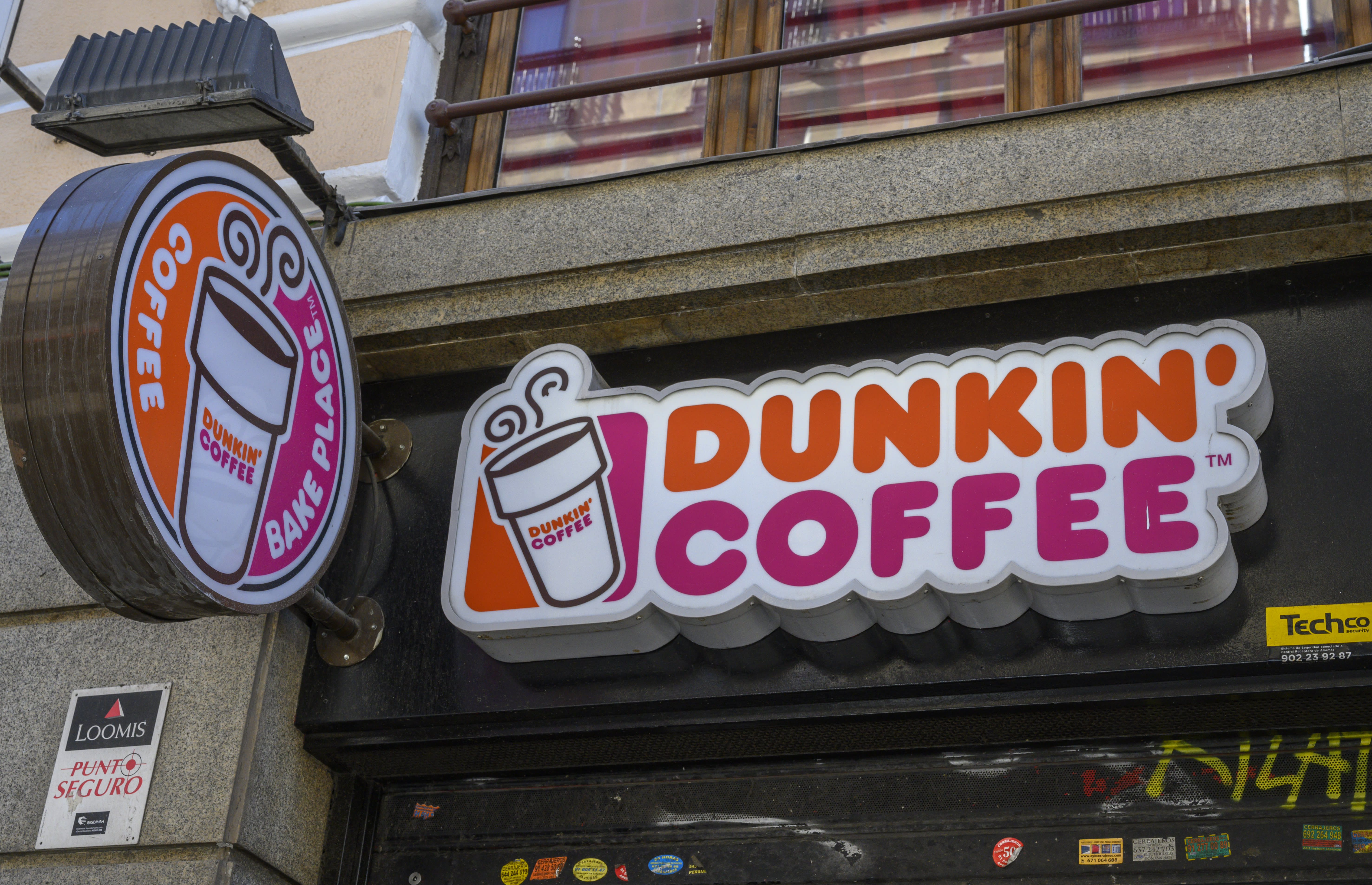 Dunkin' taps Grubhub for massive new delivery rollout