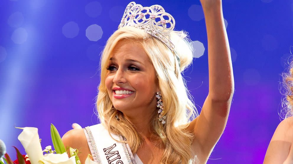 Cassidy Wolf: Miss Teen USA targeted in nude photos 