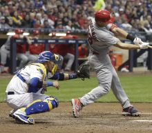 Cards' Goldschmidt hits 3 HRs, walked intentionally in 9th