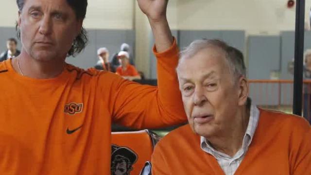 Oklahoma St. booster and stadium namesake T. Boone Pickens dies at 91