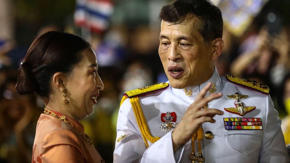 King of Thailand allegedly accused of breaking his sister’s ankles after she questions the plan to appoint the second queen