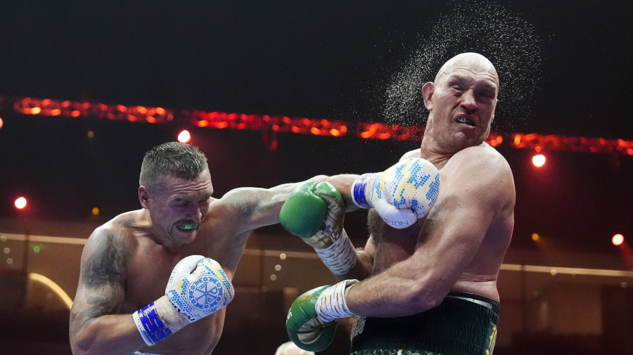 Yahoo Sports - Usyk beat Fury via split decision earlier this