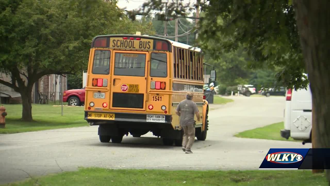 School Bus X Video - JCPS parents frustrated after waiting hours for students to return home on  first day