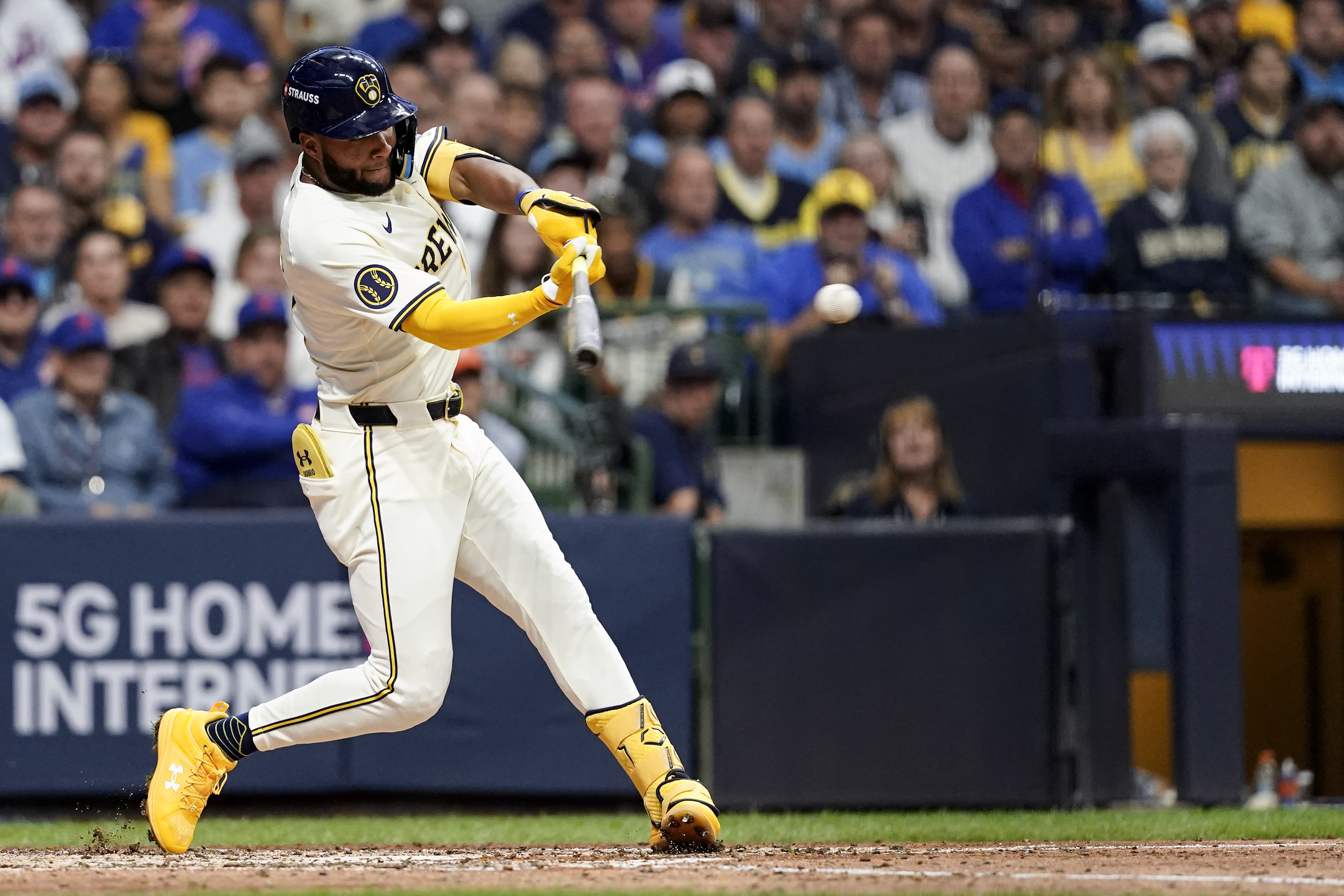 Milwaukee Brewers 2024 offseason preview: What do the Brewers need to do to stay atop the NL Central?