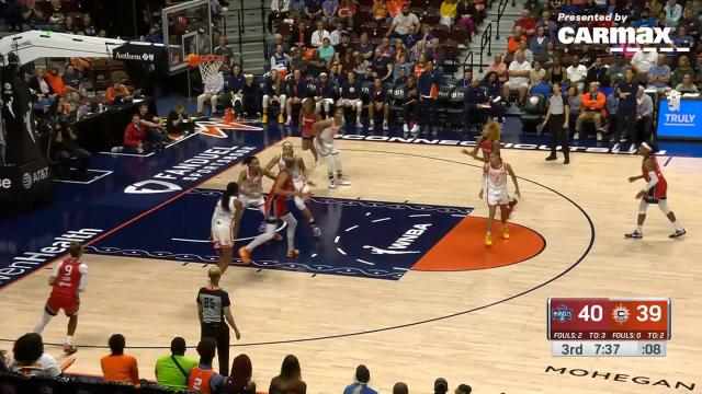 Shakira Austin with an And One vs. Connecticut Sun
