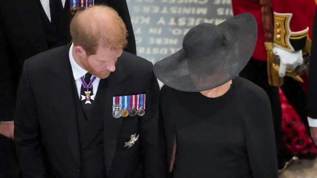 Prince Harry and Meghan attend Queen&#39;s state funeral