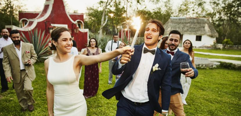 5 ways to save money in the post-COVID wedding boom