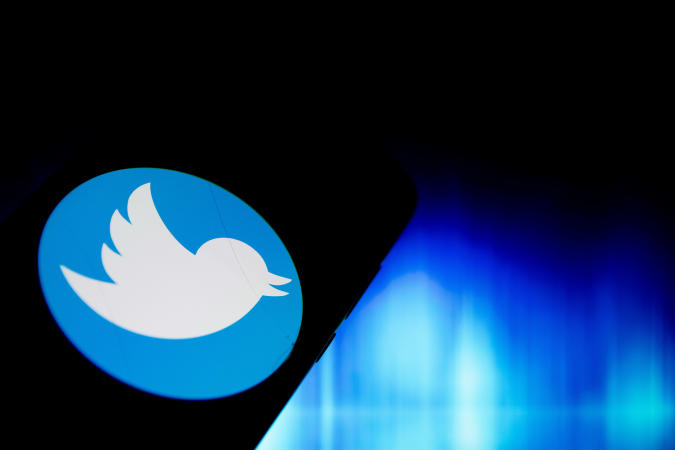 Twitter is pausing advertisements and proposals in Ukraine and Russia