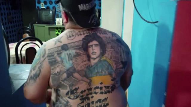 Argentines celebrate love for Maradona in ink