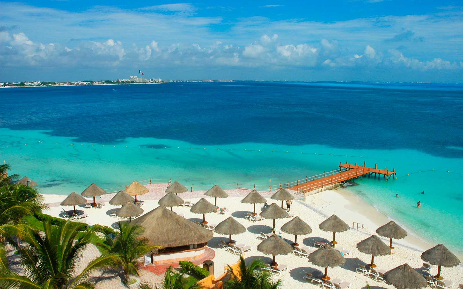 what is the best time to travel to cancun mexico