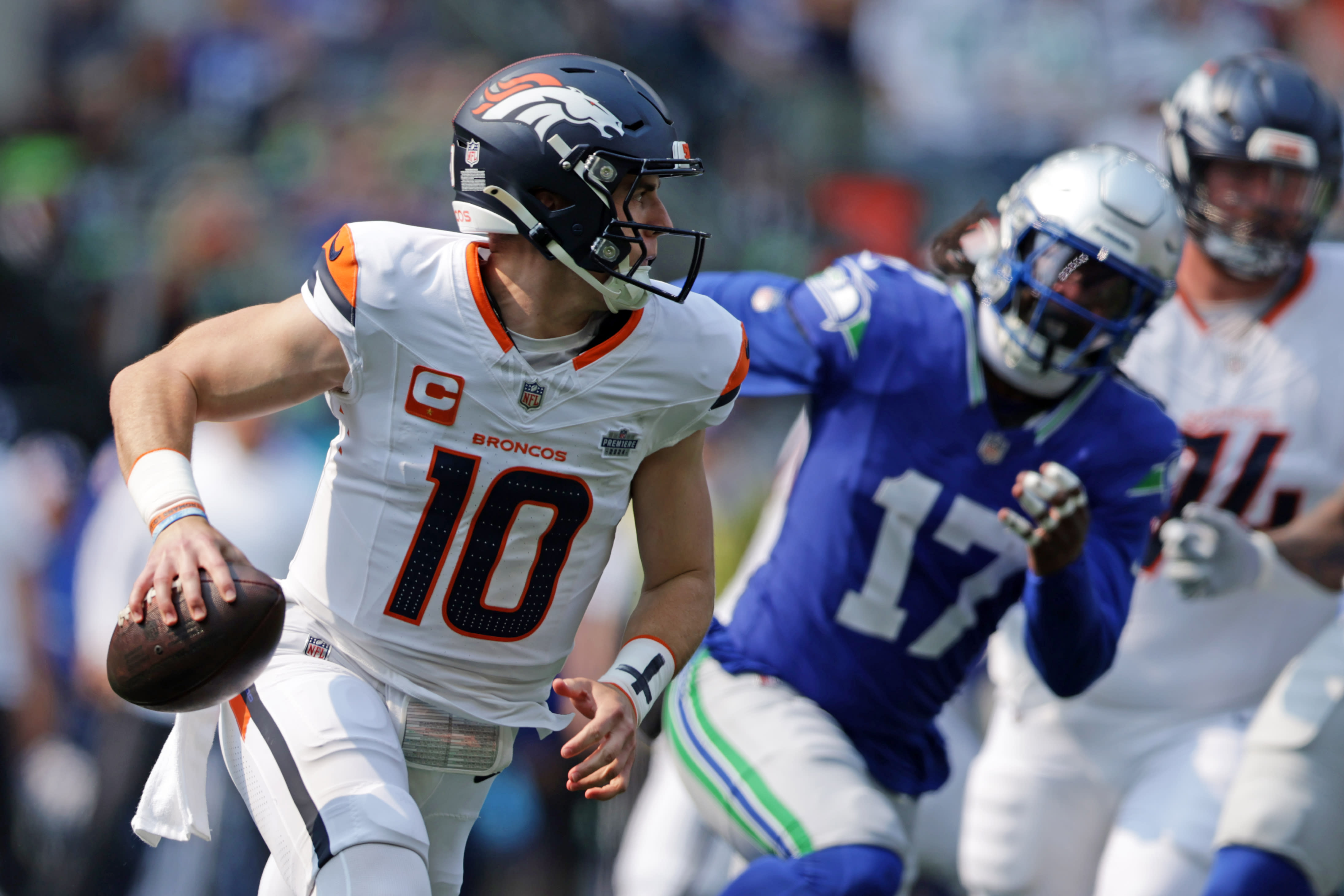 Bo Nix throws 2 interceptions in Broncos debut in loss to Seahawks, prompts audible 'oh no' from CBS announcer