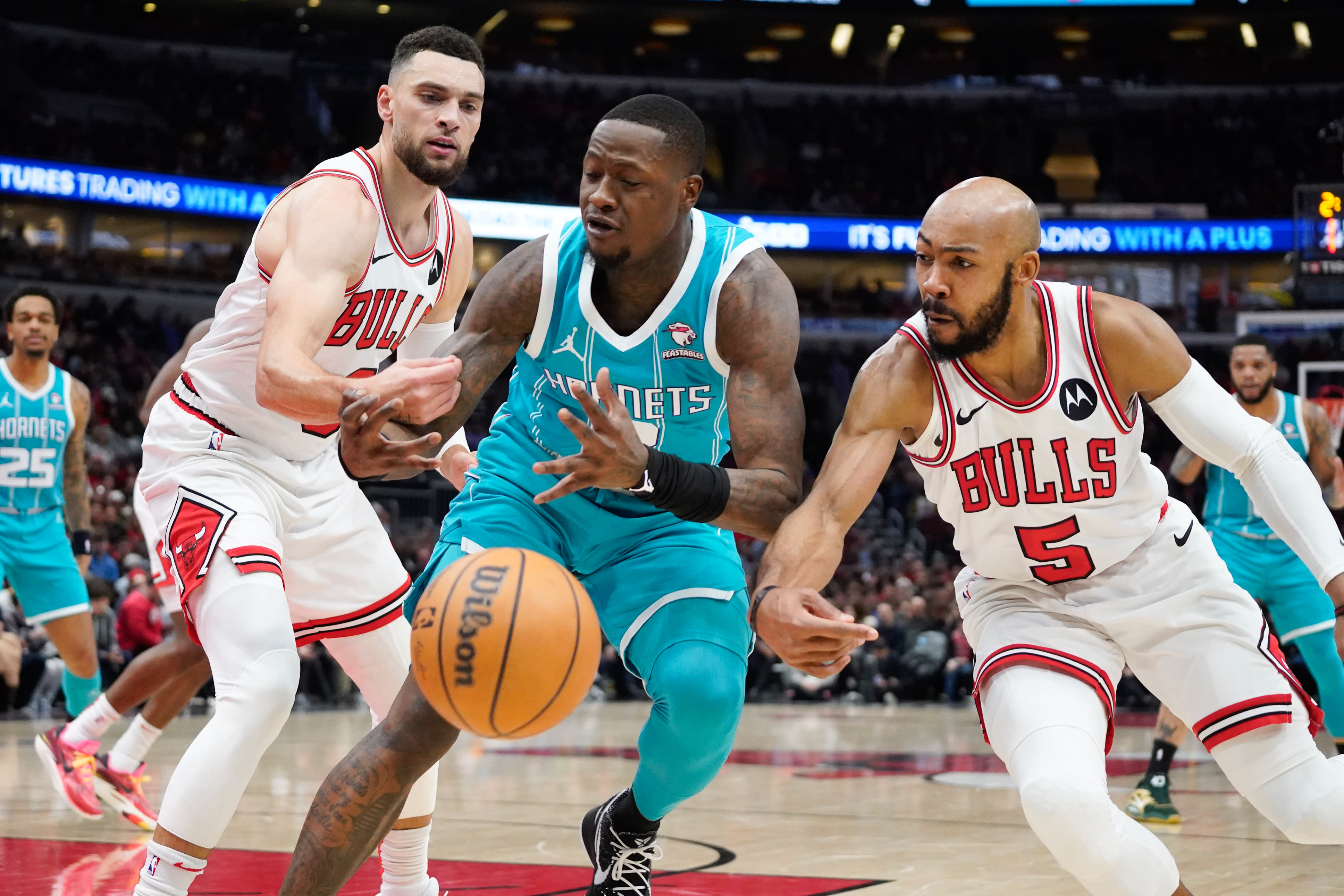 10 observations: Bulls beat Hornets as Zach LaVine, Nikola Vučević return