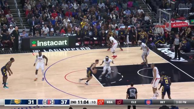 T.J. McConnell with a 2-pointer vs the LA Clippers