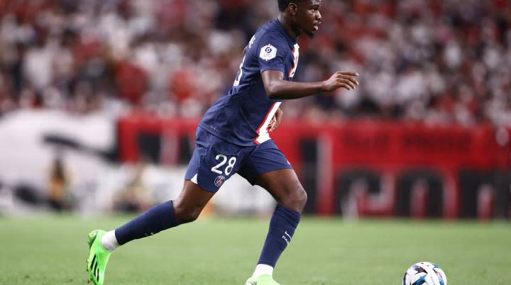 Éric Junior Dina Ebimbe (PSG) va s'engager avec Francfort