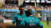 Luis Urías' solo home run (3)