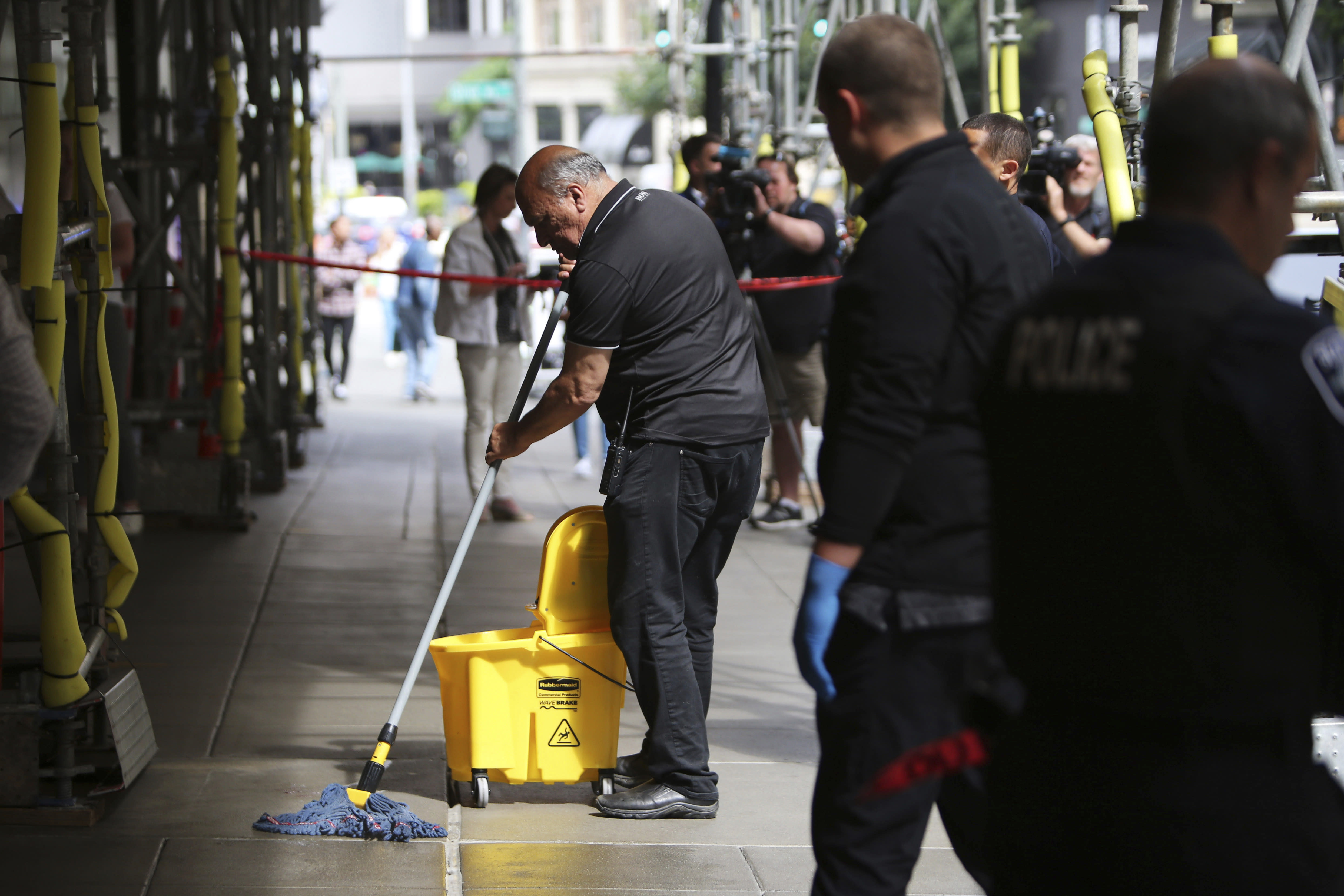 3 stabbed at random in downtown Seattle; suspect arrested