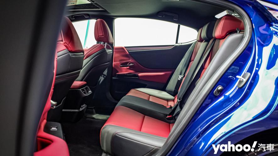 2022 Lexus ES精緻升級全新上市！不可忽視的日式豪華格局！ - 10