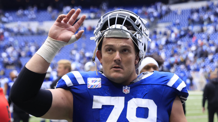 Getty Images - INDIANAPOLIS, INDIANA - OCTOBER 08: Ryan Kelly #78 of the Indianapolis Colts walks off the field after a win over the Tennessee Titans at Lucas Oil Stadium on October 08, 2023 in Indianapolis, Indiana. (Photo by Justin Casterline/Getty Images)
