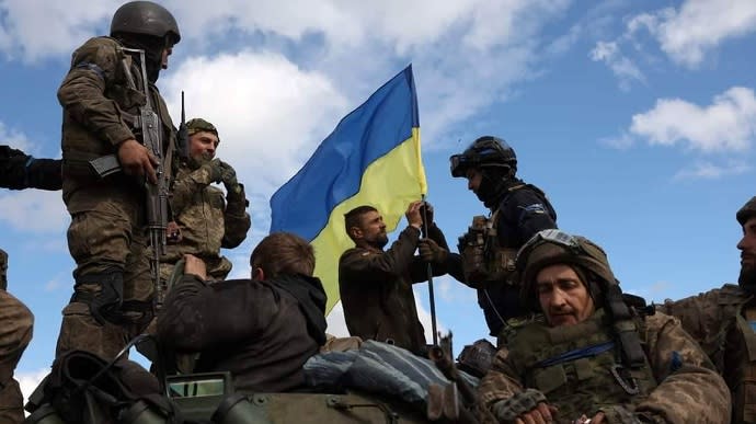 Die ukrainischen Streitkräfte haben am 13. Oktober 19 Versammlungen russischer Truppen angegriffen, Generalstabsbericht
