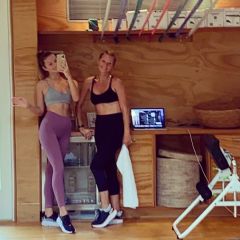 Gwyneth Paltrow and Daughter Apple, 16, Twin in Sports Bras and Leggings During Workout Session