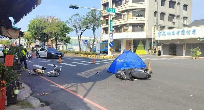 騎士擦撞單車倒地 遭遊覽車輾斃