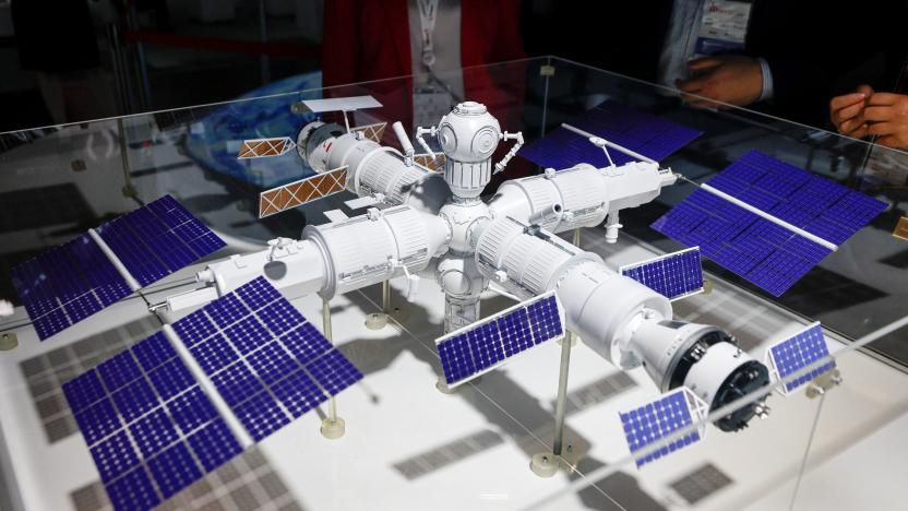 A view shows a model of a new Russian orbital space station at the international military-technical forum Army-2022 at Patriot Congress and Exhibition Centre in the Moscow region, Russia August 15, 2022. REUTERS/Maxim Shemetov