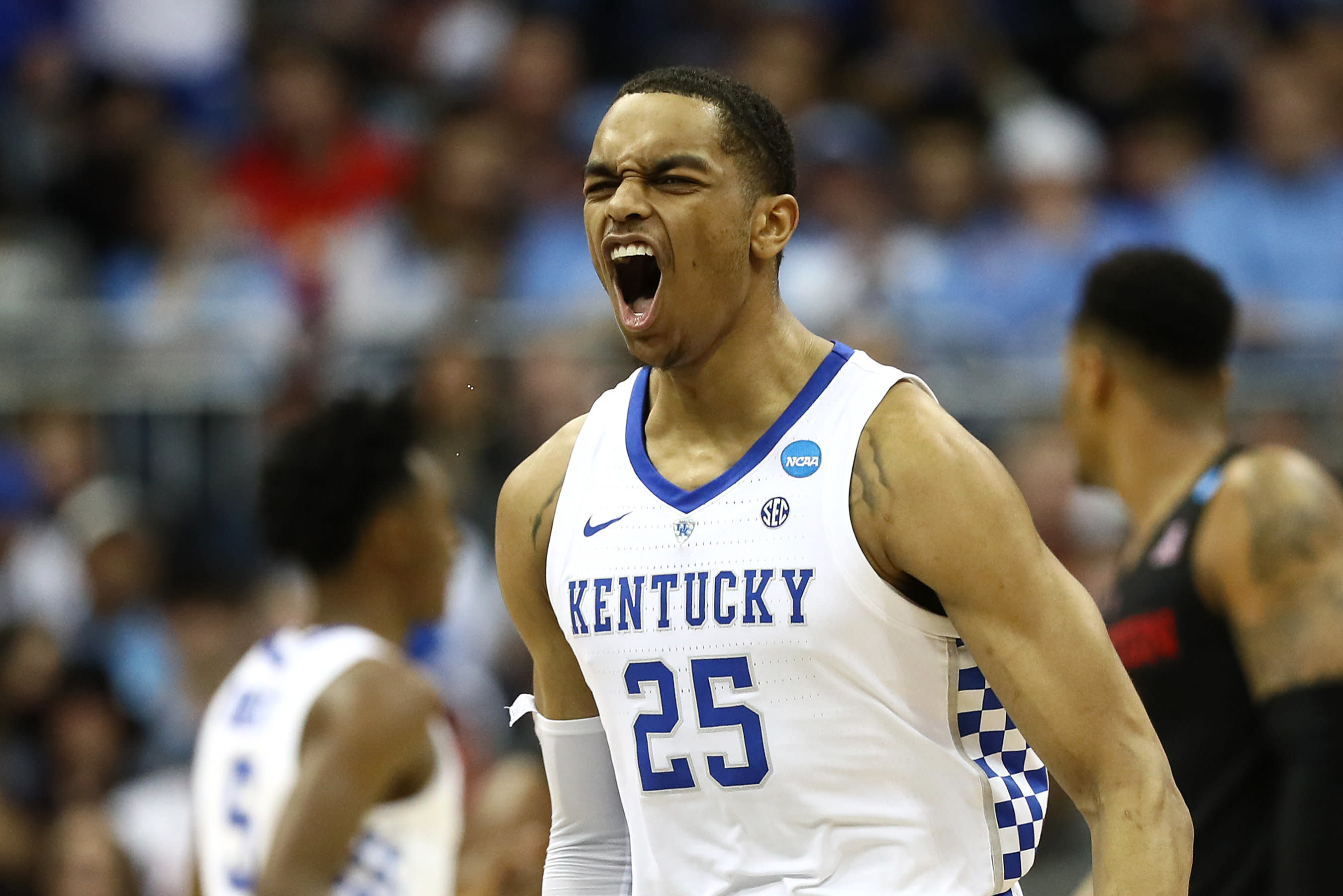 PJ Washington returns just in time to lead Kentucky past Houston