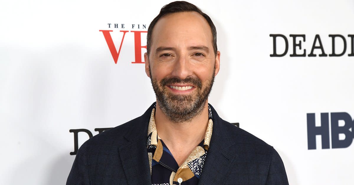 Tony Hale and Daughter Loy Like to Spend Time Walking in a 'Central AC ...