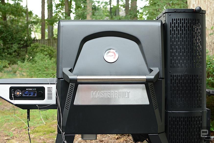 Masterbuilt Gravity Series 560 Digital Charcoal Grill + Smoker Review