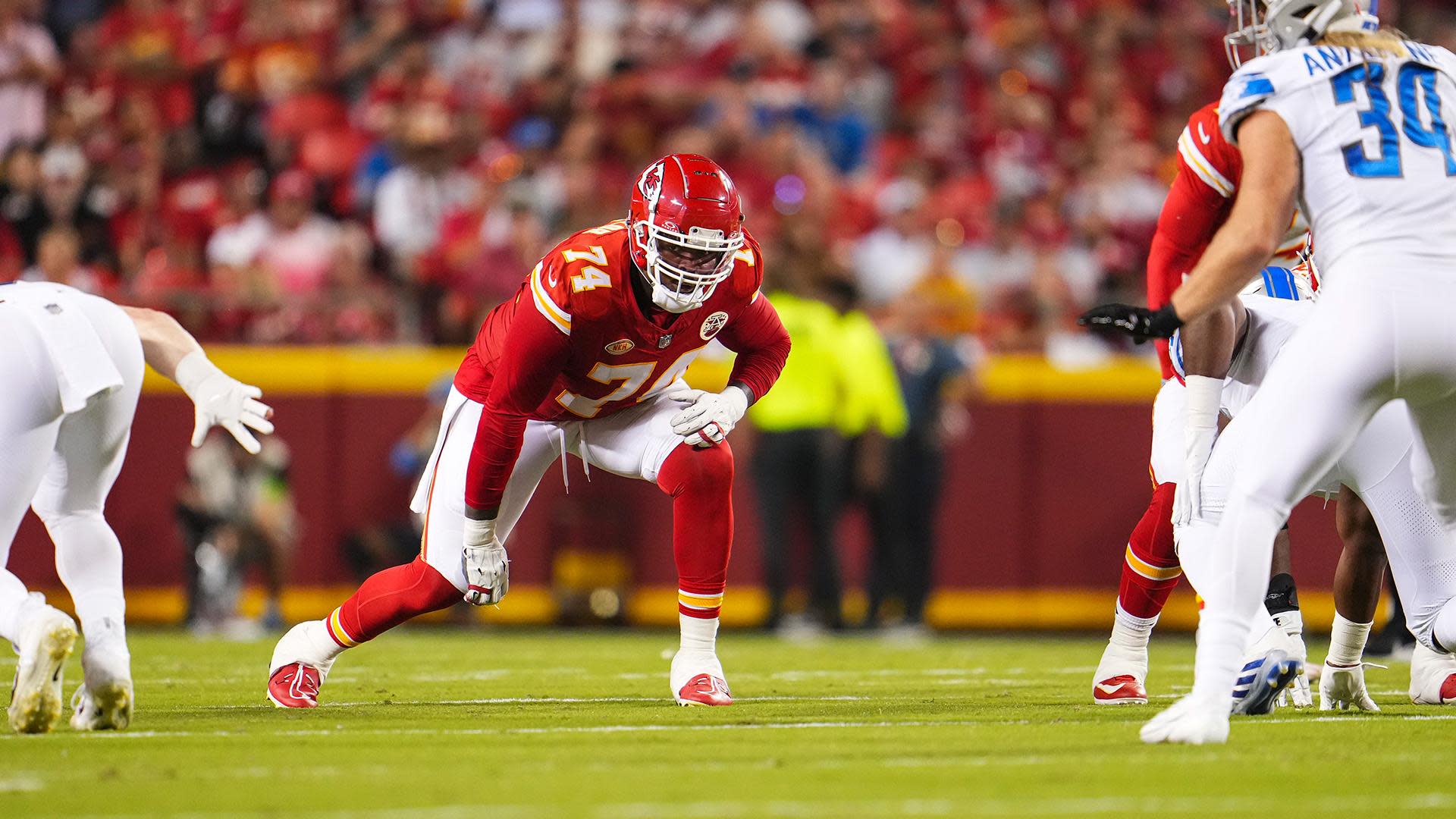 Jawaan Taylor draws 5 penalties, briefly benched in 2nd game with Chiefs  since signing $80M deal