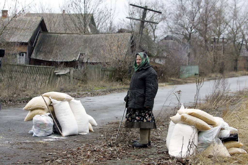 В чернобыле жить нельзя. Самоселы в Припяти. Жители Чернобыльской зоны.