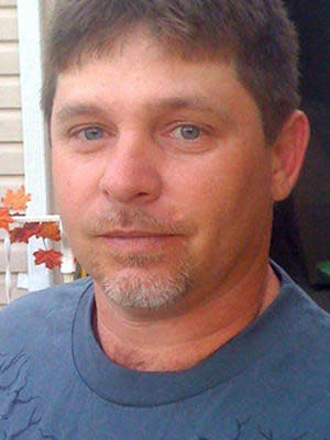 Man Who Became Paralyzed After Saving Drowning Girl Dies At 43