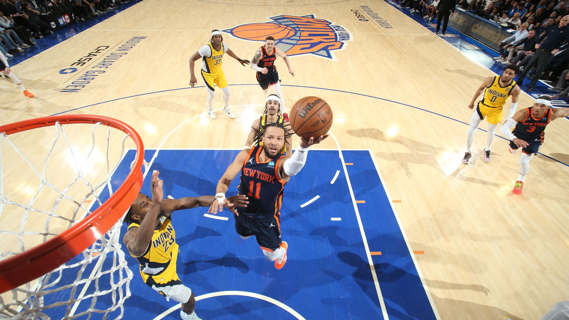 Brunson returns from injury for second half, sparks Knicks to win, lead Pacers 2-0