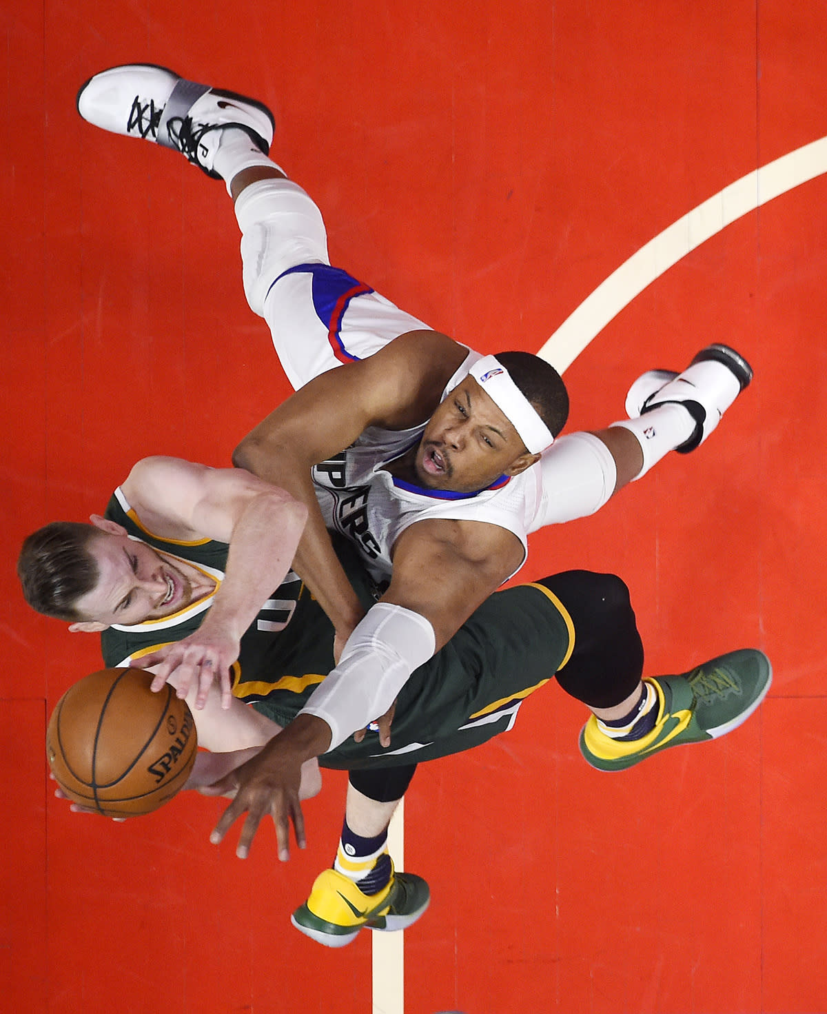 Utah Jazz&#39;s Gordon Hayward and Los Angeles Clippers&#39; Paul Pierce in NBA playoff action and more: April 30 in photos