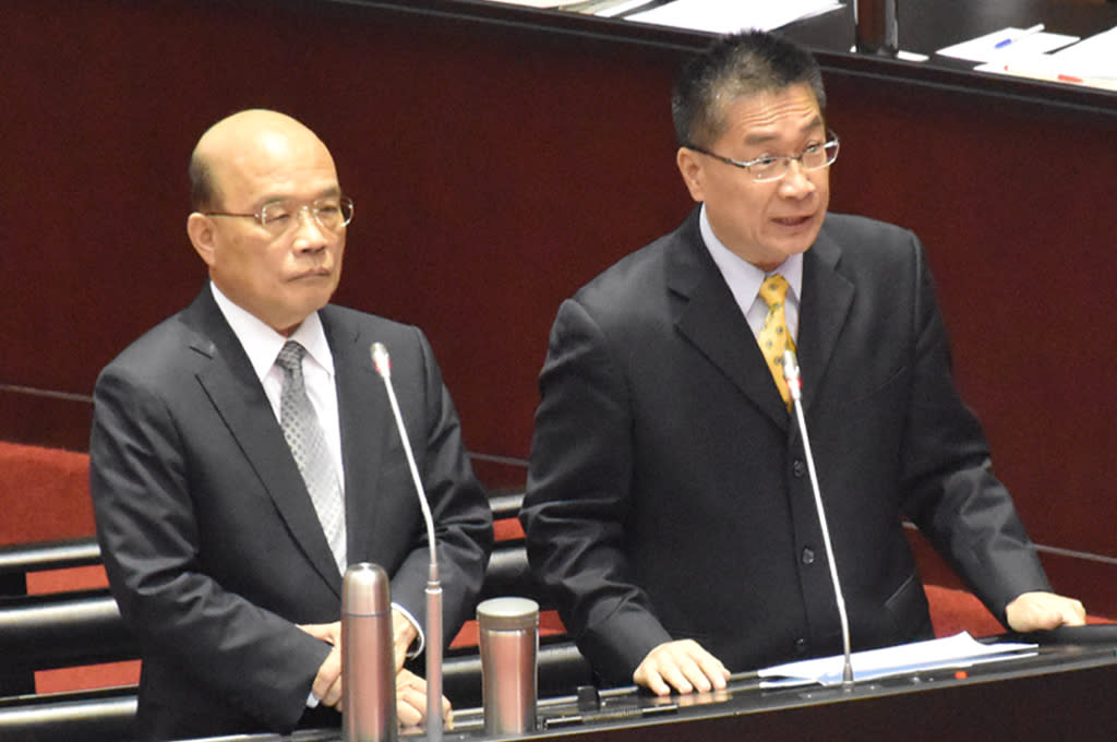 藍委指台灣也曾如香港當局對人民丟擲汽油彈 蘇貞昌嗆：國民黨以前常這樣 -