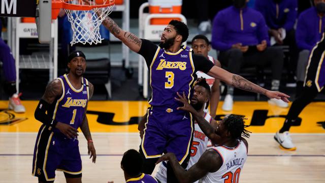 Lakers finish regular season with No. 1 ranked defense