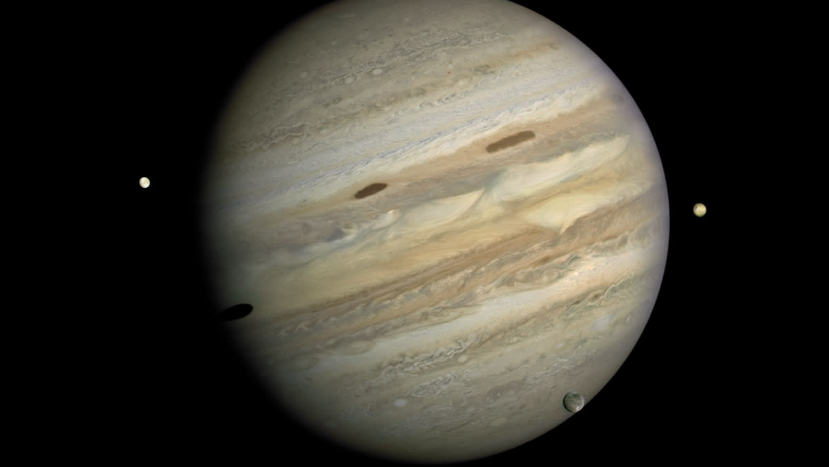 Amateur Astronomer Discovers New Moon Orbiting Jupiter - Yahoo Lifestyle
