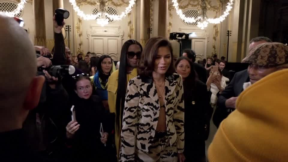 Pop Base on X: Zendaya and Emma Stone together at the Louis Vuitton show  in Paris.  / X