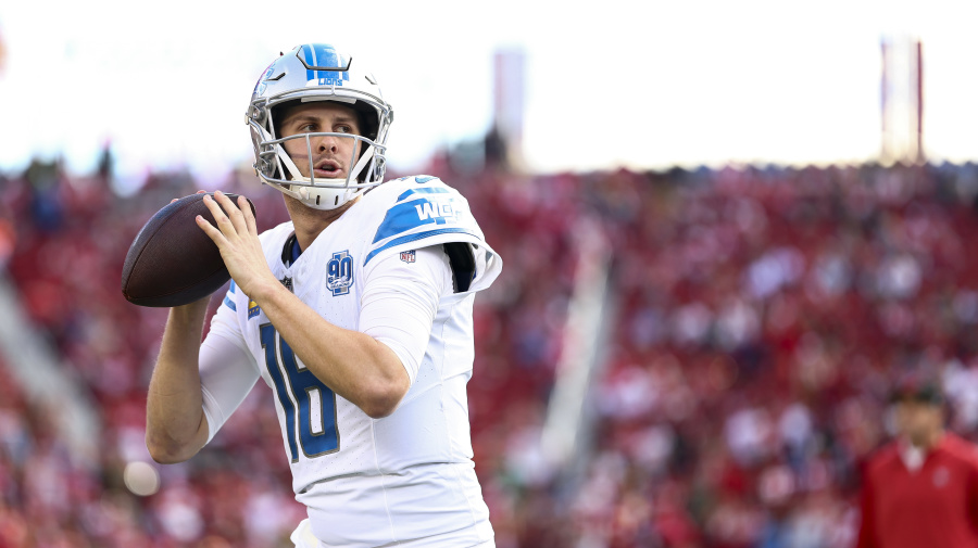  - The Detroit Lions have had a busy offseason, and that continued on Monday with the reported extension of quarterback Jared