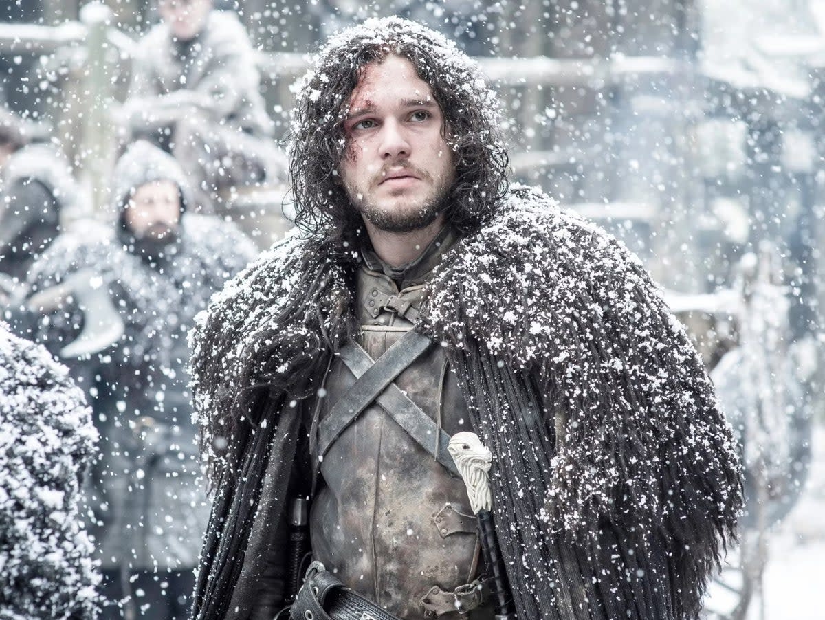 Les fans de Game of Thrones repèrent un indice majeur laissant entendre que le spin-off de Jon Snow est en cours – plus quelques détails clés