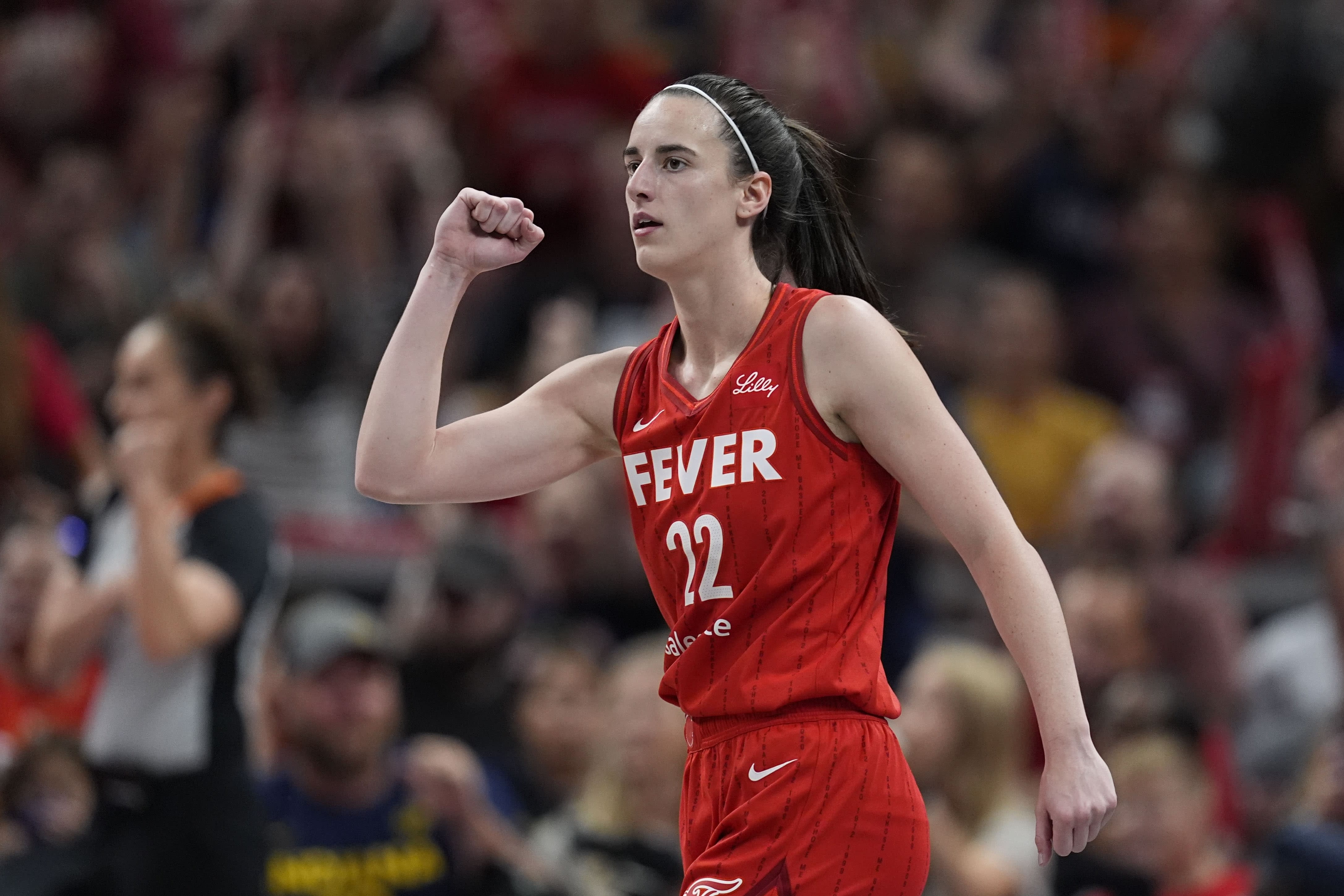 Caitlin Clark scores 29 points as Fever resume WNBA season with win over Mercury