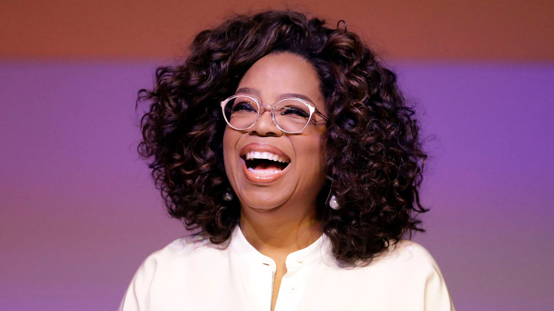 How Much Is Oprah Worth - how much is roblox company worth