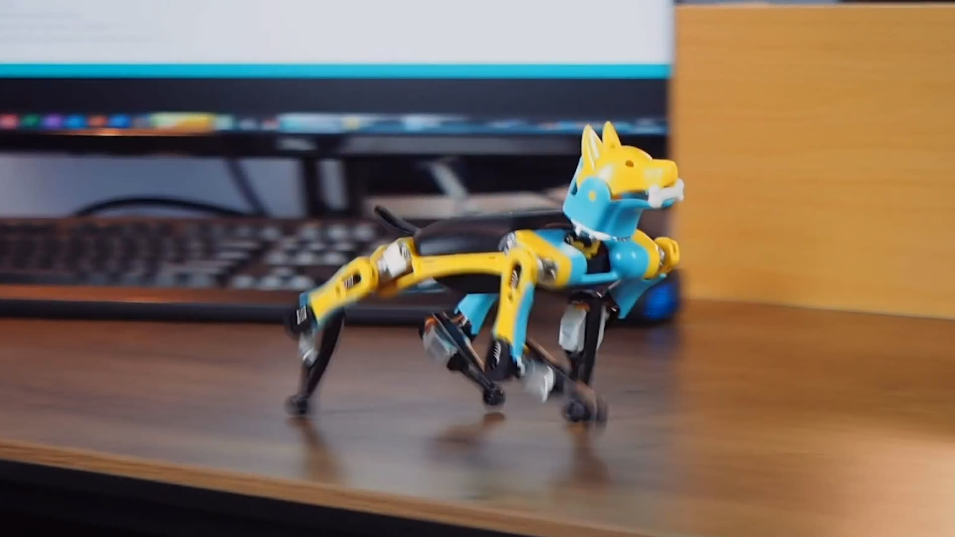 Tiny robot pet can be programmed to do tricks just like a real animal