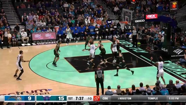 Franz Wagner with a 2-pointer vs the Charlotte Hornets