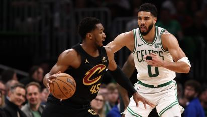 Getty Images - BOSTON, MASSACHUSETTS - MAY 09: Jayson Tatum #0 of the Boston Celtics defends Donovan Mitchell #45 of the Cleveland Cavaliers during the fourth quarter in Game Two of the Eastern Conference Second Round Playoffs at TD Garden on May 09, 2024 in Boston, Massachusetts. NOTE TO USER: User expressly acknowledges and agrees that, by downloading and or using this photograph, User is consenting to the terms and conditions of the Getty Images License Agreement. (Photo by Maddie Meyer/Getty Images)