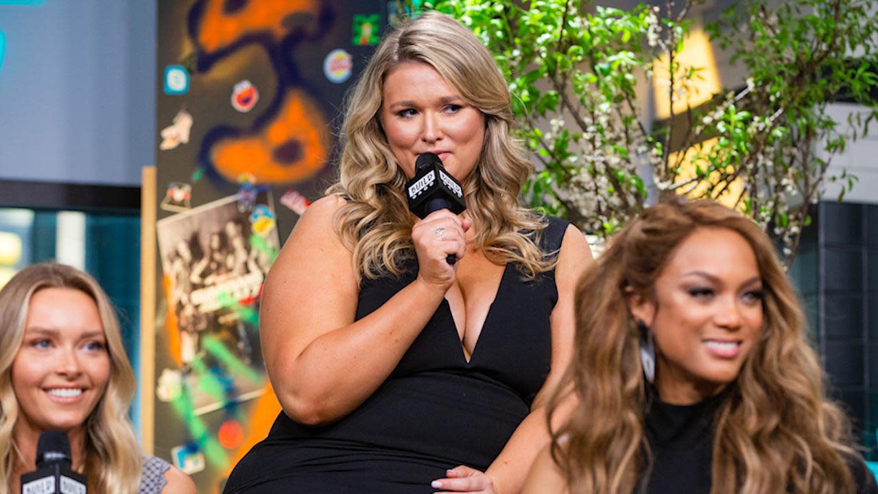 Hunter McGrady Hopes Curvy Models Get Even More Representation In The Future